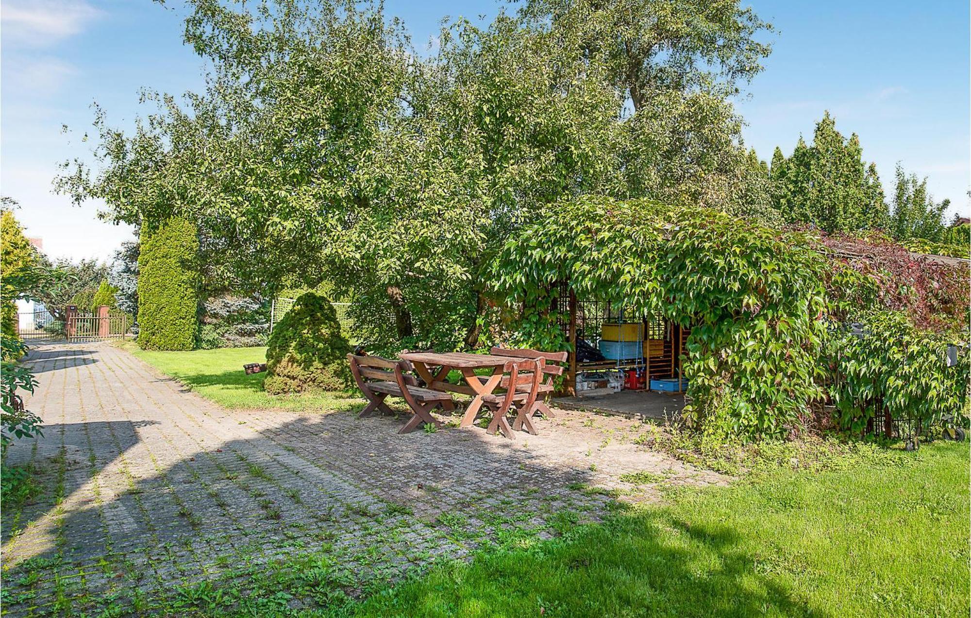 Nice Home In Mscice With Kitchen Exterior photo
